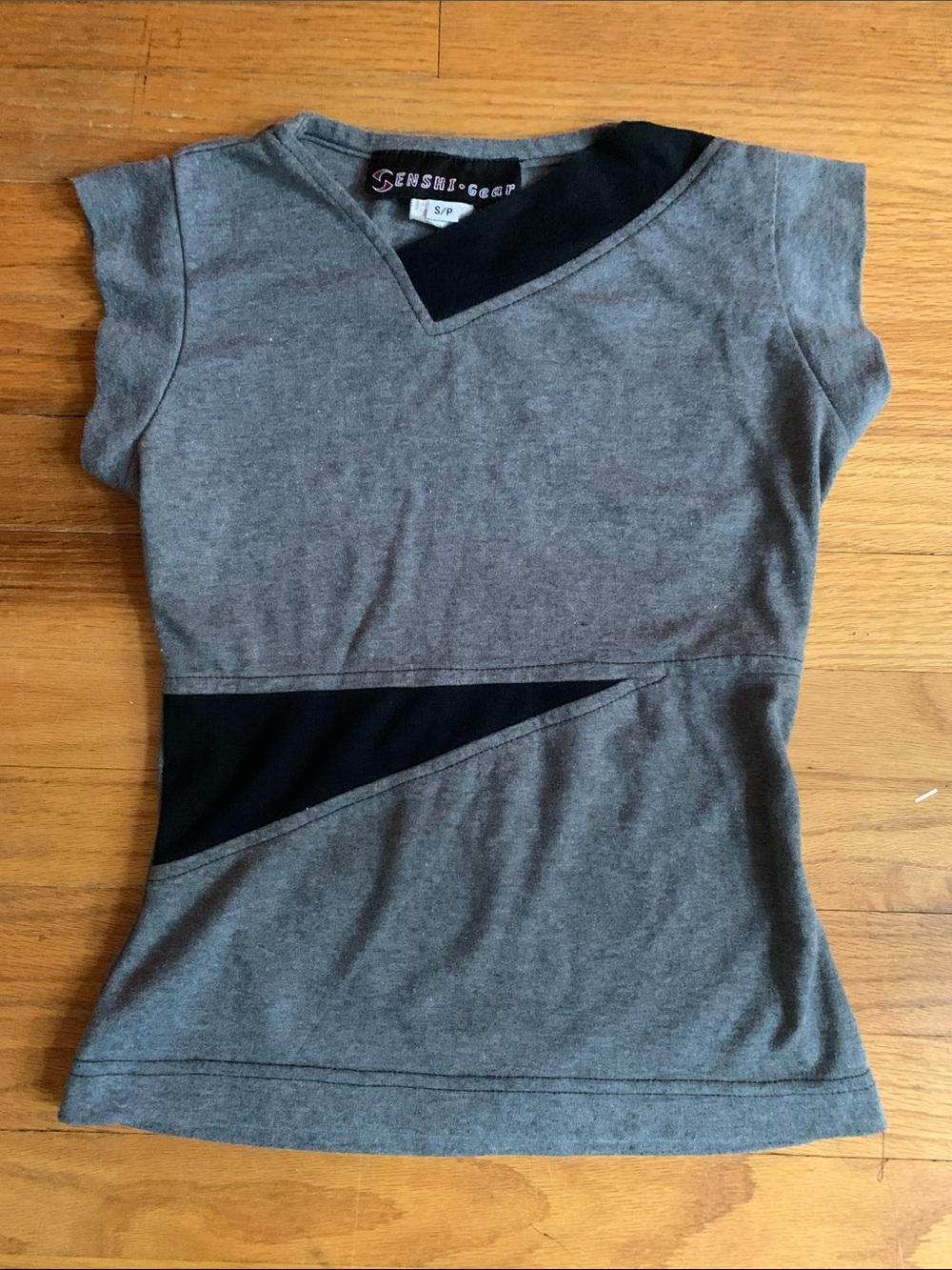 Vintage 1998 Grey and Black Asymmetrical V-Neck Cap Sleeve Top Small Y2K Rave